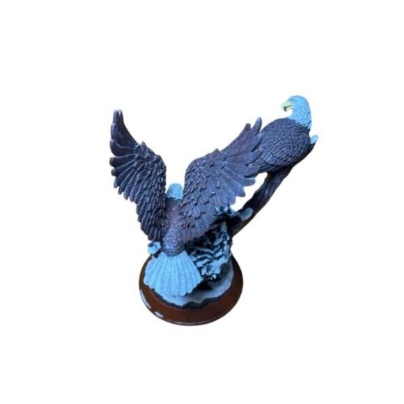 Bradford Exchange Soaring Nobility Eagle Sculpture From Protectors Of The Nest - Picture 2 of 6